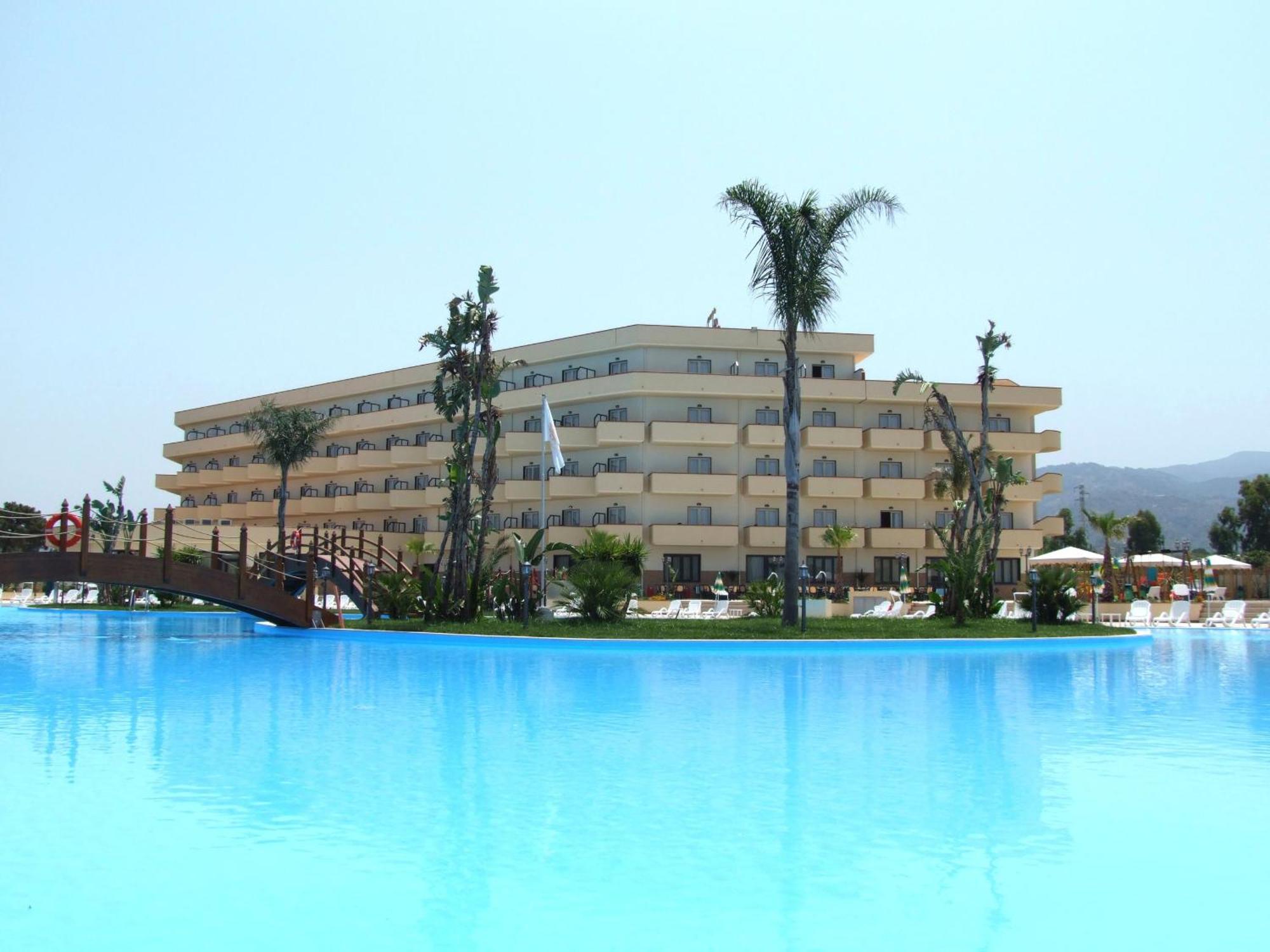 Hotel Roscianum Welness Spa روسانو المظهر الخارجي الصورة